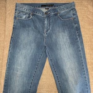 EUC Calvin Klein Skinny Jeans Size 28.